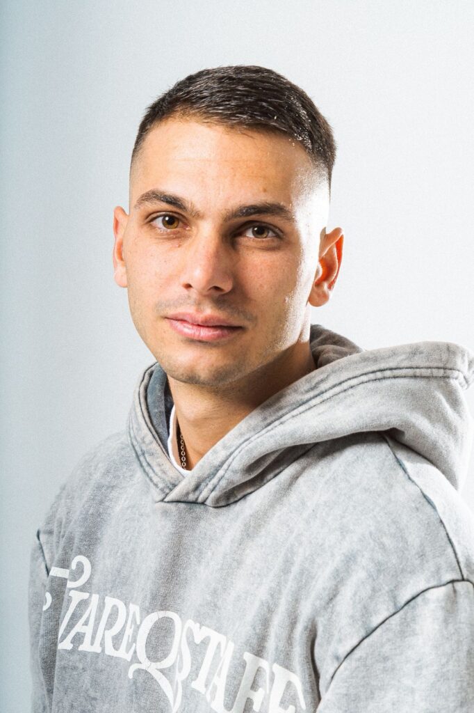 Juan Serafini - Licenciado en Marketing,